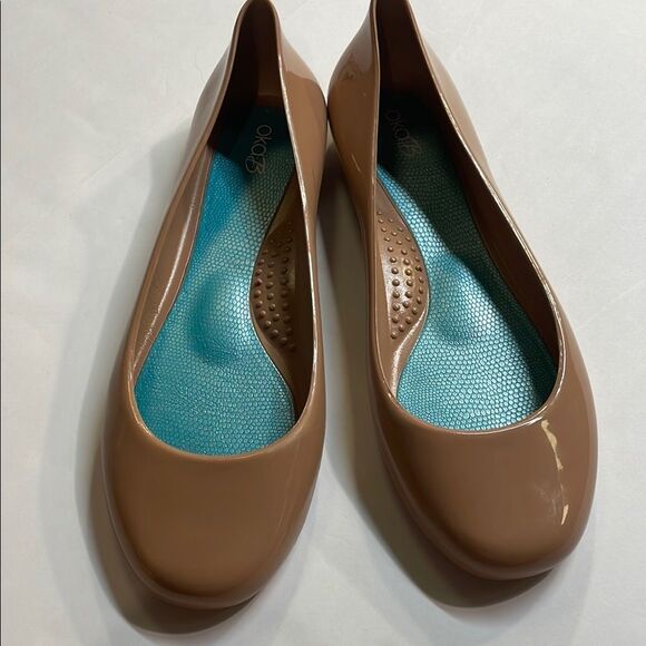 OKA b Womens Taylor Matte Ballet Flats Nude/Tan Sz 10 - Picture 1 of 5